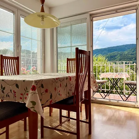 Gorje Hideaway *